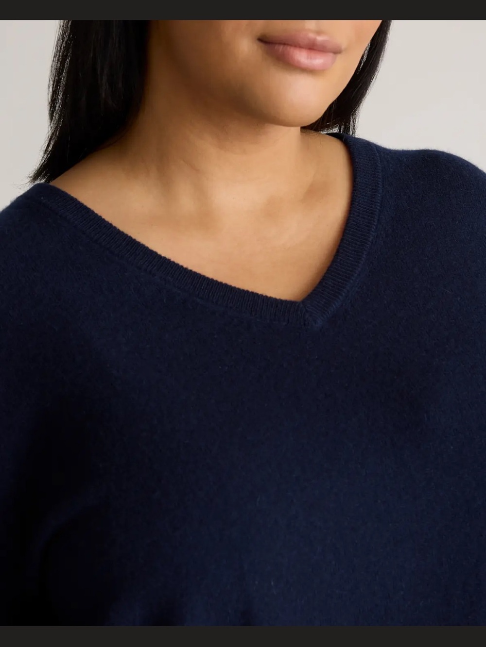 Quince Mongolian cashmere V-Neck Women’s Sweater in Navy - Picture 4 of 16
